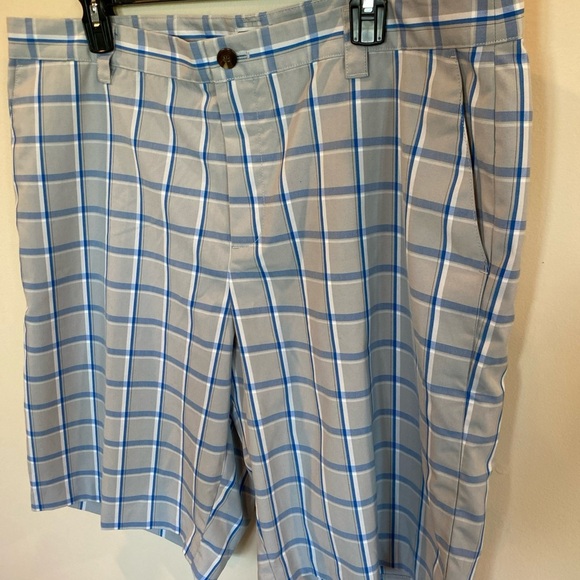 ADIDAS CLIMALITE Mens Gray Blue PLAID GOLF SHORTS SIZE 38 - Picture 2 of 5